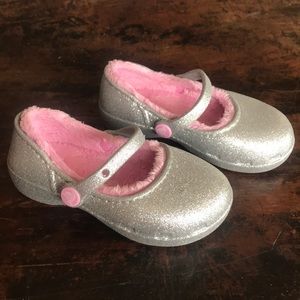 Girls fur lined Crocs